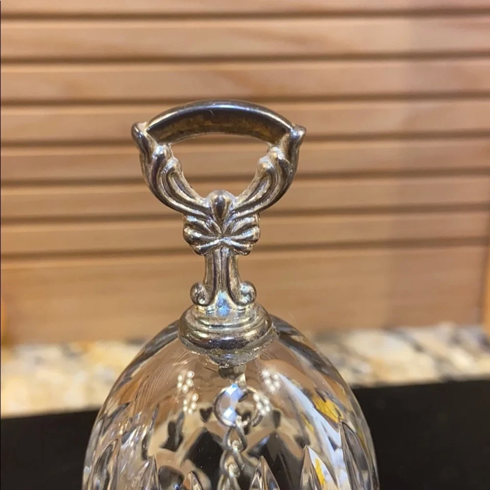 Vintage Crystal bells 1999 by Living Quarters Set 2 Guc